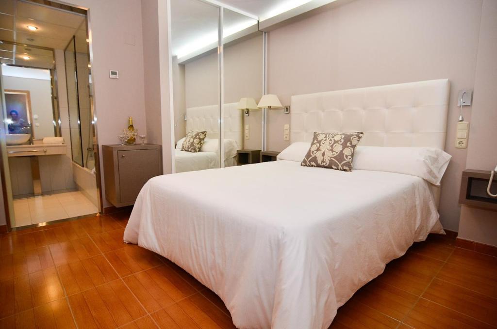 Hotel Jucamar Cangas do Morrazo Quarto foto