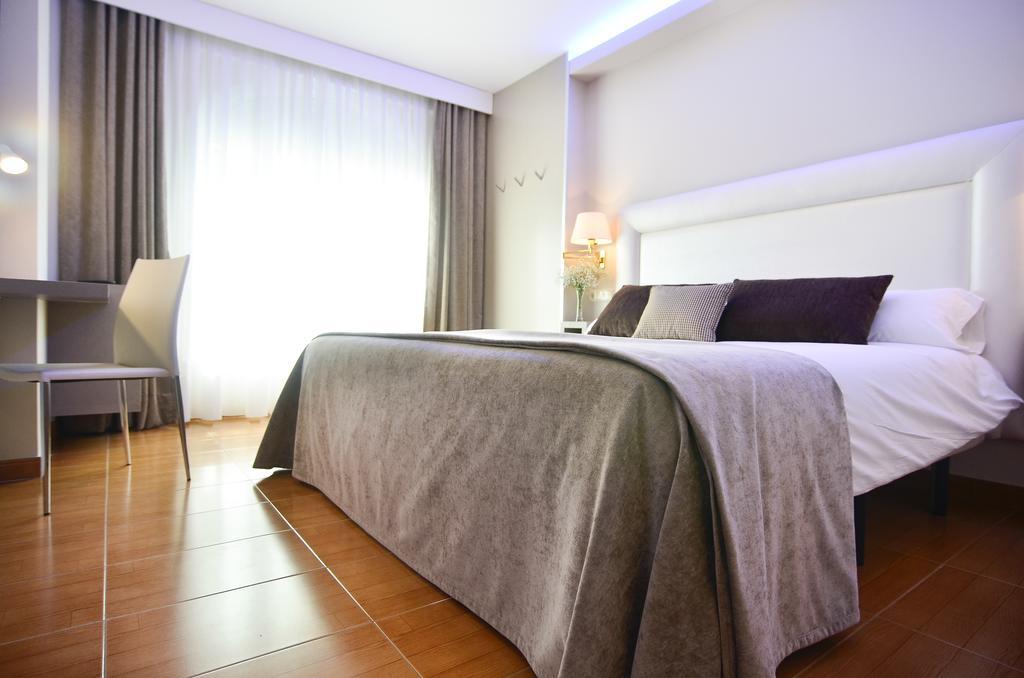 Hotel Jucamar Cangas do Morrazo Quarto foto